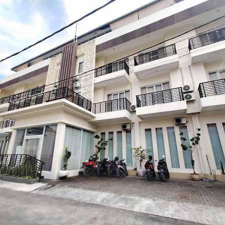 Ultimate Residence Bali Denpasar  Exterior photo