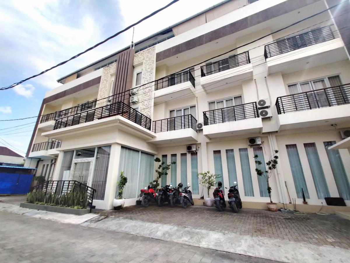 Ultimate Residence Bali Denpasar  Exterior photo